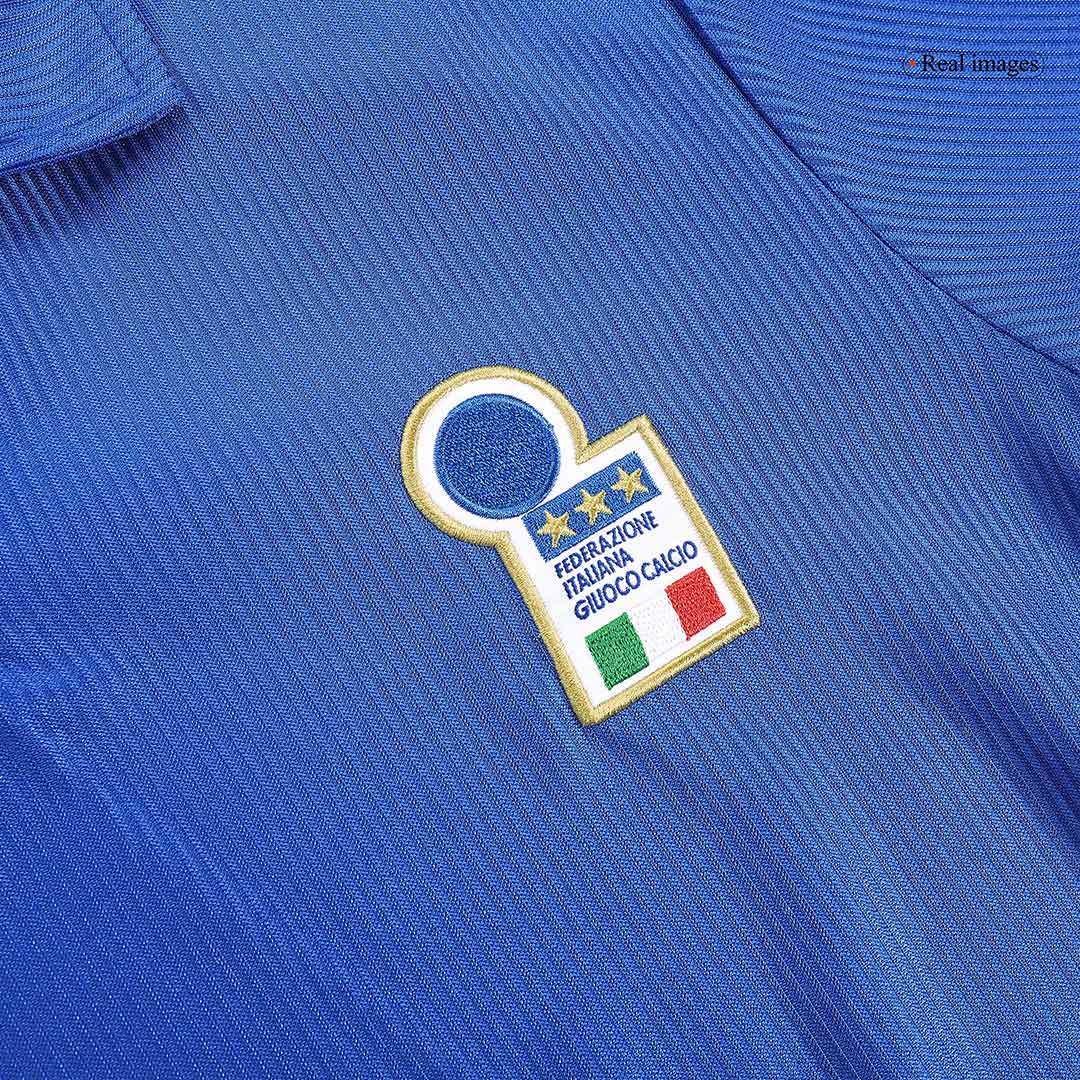 Baggio R. #18 Retro Italy Home Jersey World Cup 1998