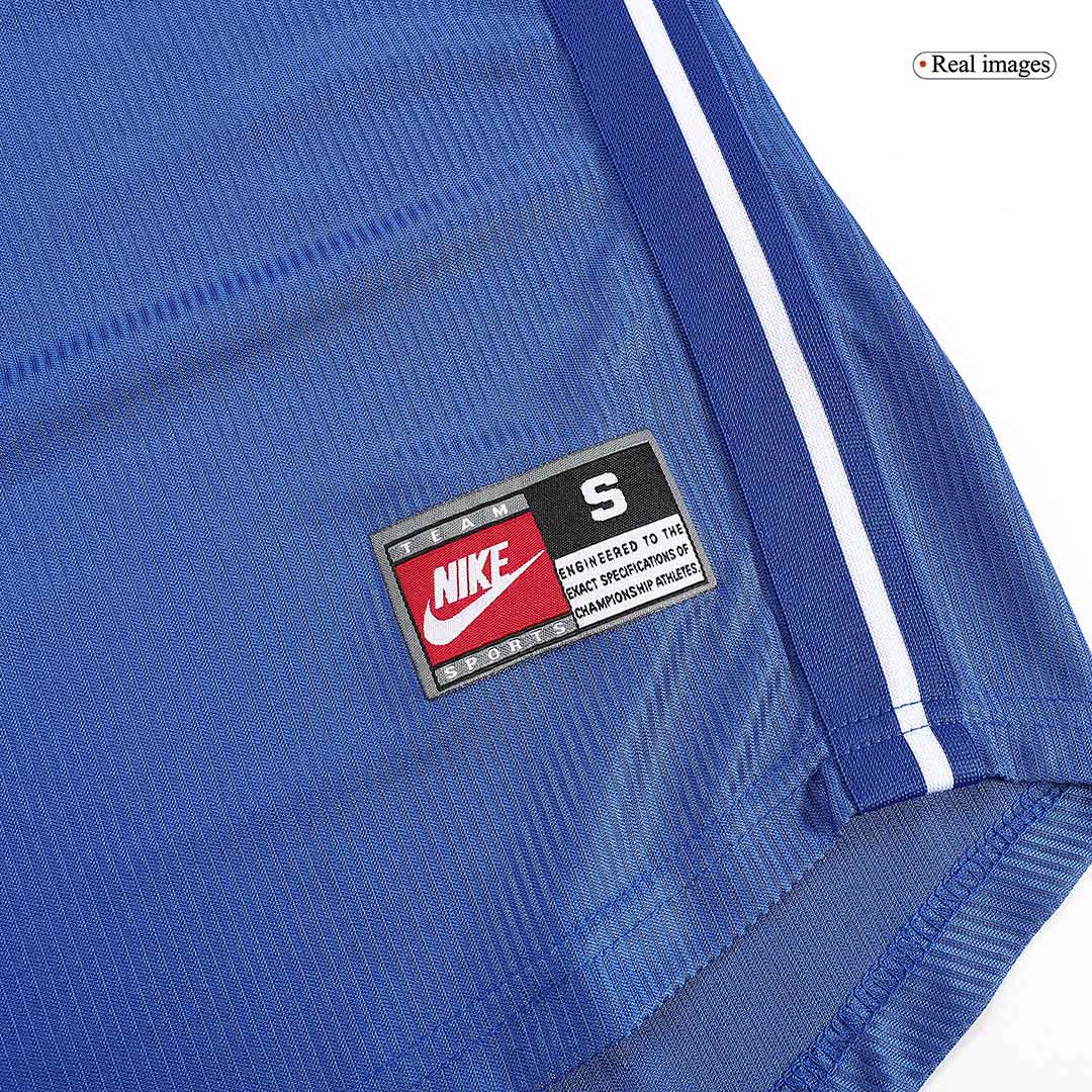 Baggio R. #18 Retro Italy Home Jersey World Cup 1998