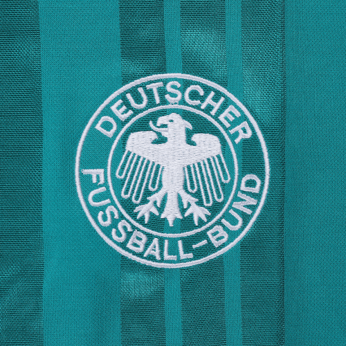 V&Ouml;LLER #9 Germany Retro Jersey Away 1992