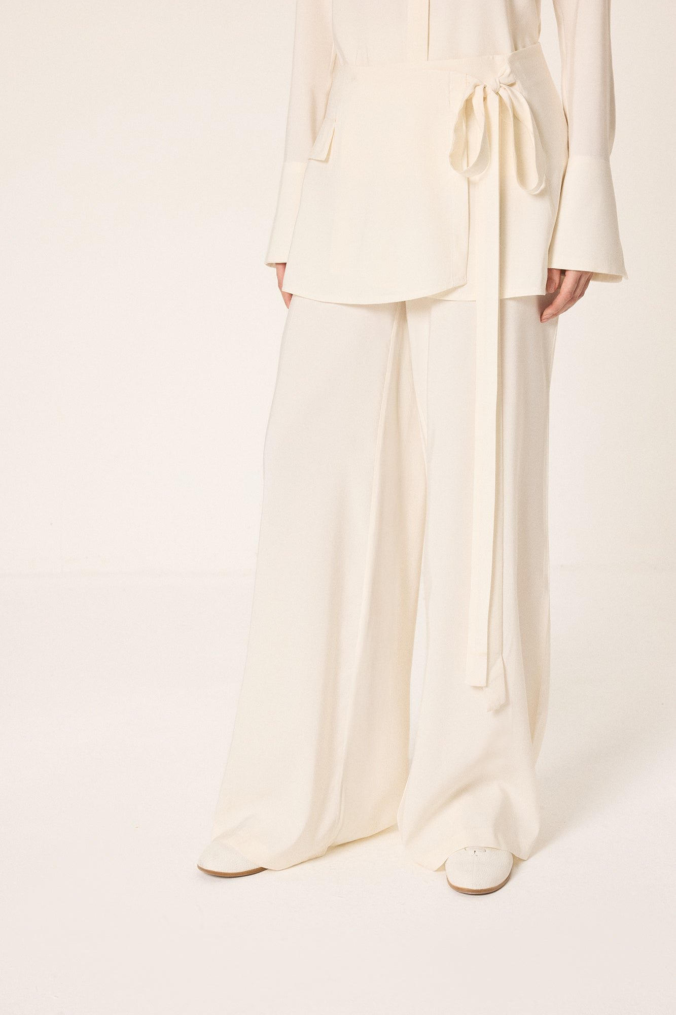 SHIRT AND TROUSER SET WITH BELT DESIGN