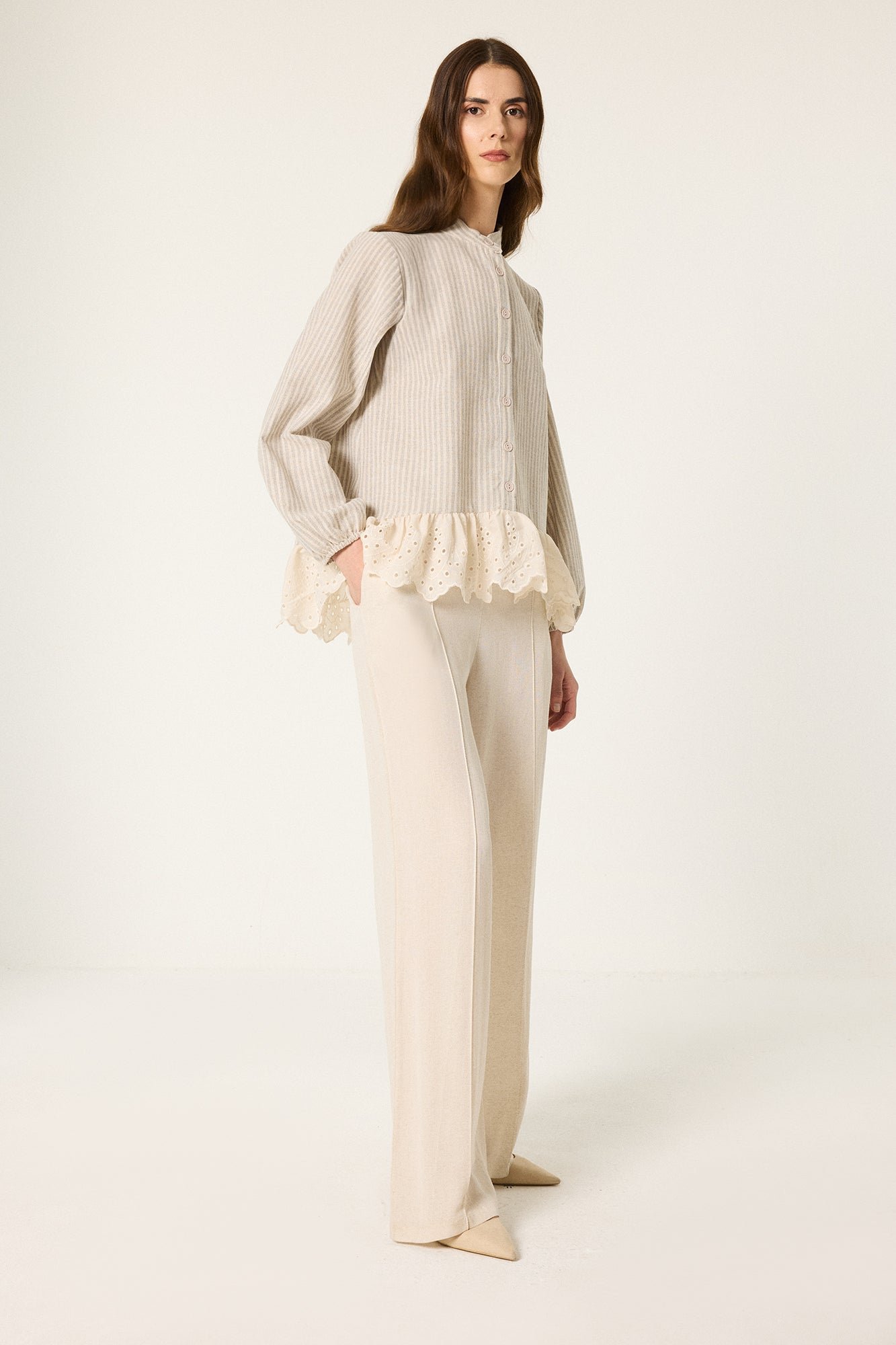 LACE LINEN BLOUSE