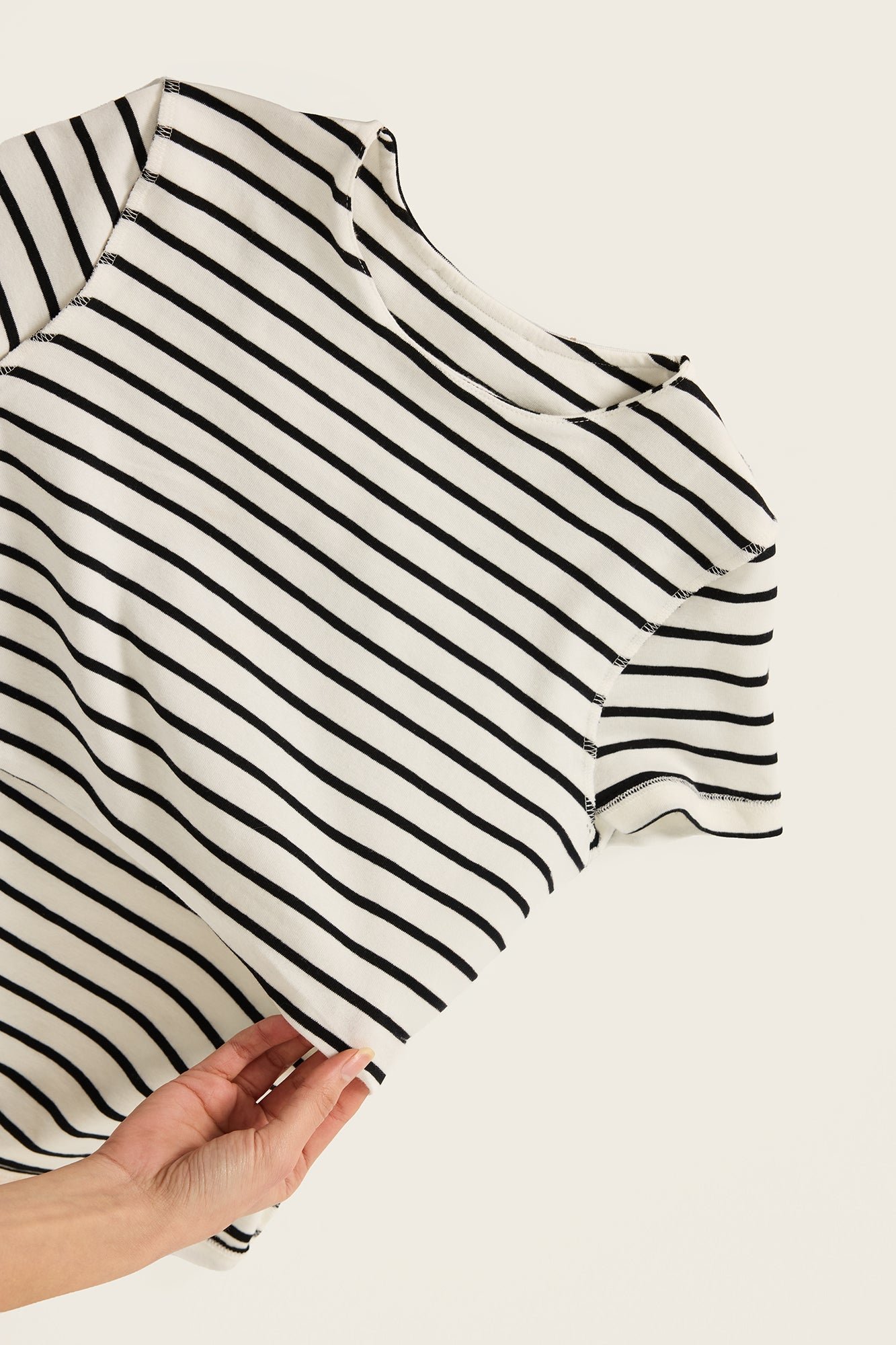 DOUBLE LAYER BASIC STRIPED T-SHIRT