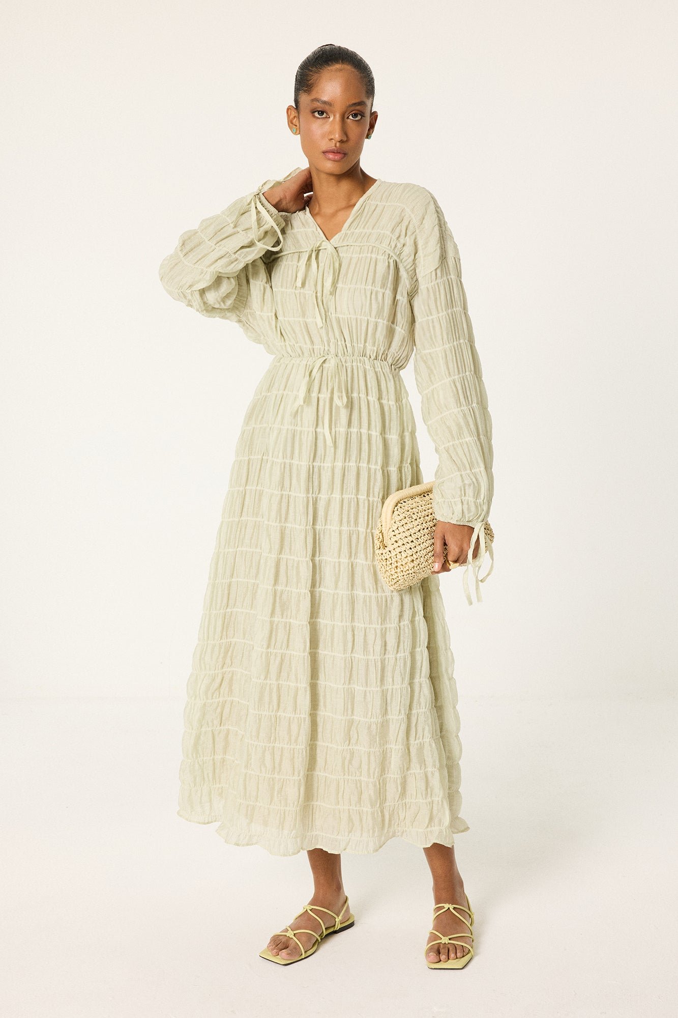 PUFF SLEEVE GATHERED DRESS